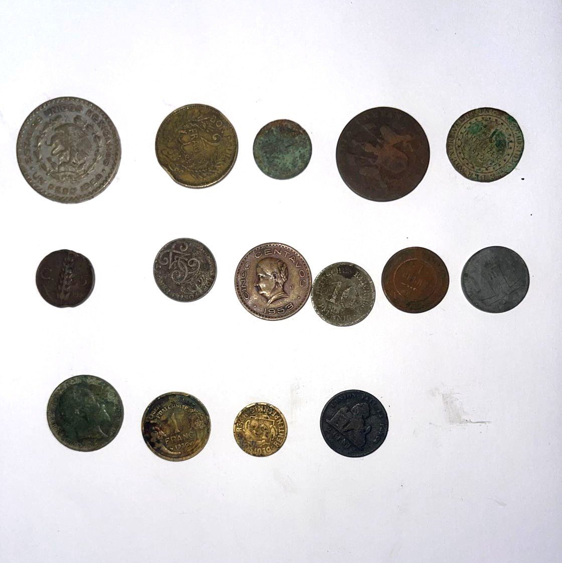 На Одещині прикордонники вилучили колекцію старовинних монет, які жінка везла до Румунії